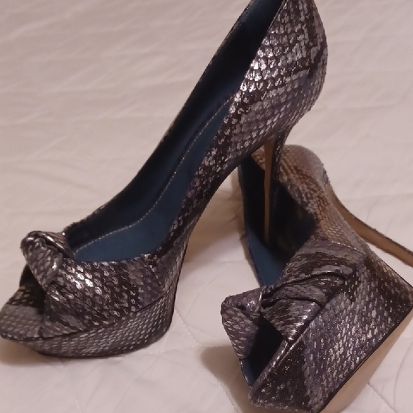 Sergio Rossi Black and Silver Textured Platform Heels - Picture 10 of 10